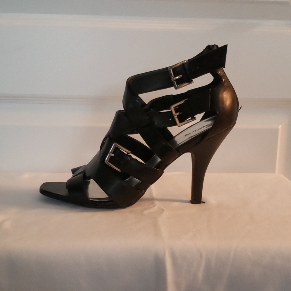 SPRING Black Buckeled Heels